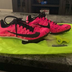 Girls size5 track shoes